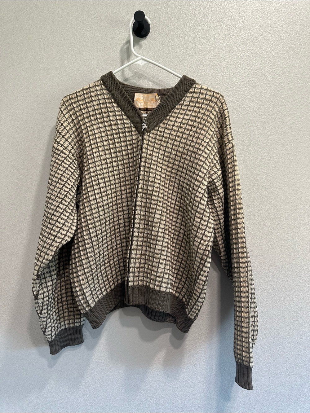 VTG White Stag wool sweater full zip medium